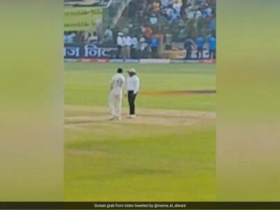 Virat Kohli - Matthew Kuhnemann - Watch: Virat Kohli's Chat With Umpire Nitin Menon Post Controversial Dismissal Gets Crowd Buzzing - sports.ndtv.com - Australia - county Day - India
