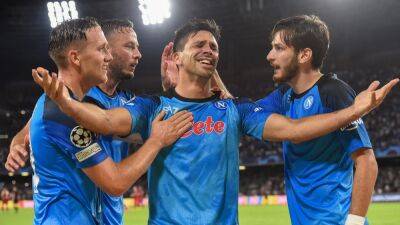 Napoli don't play like an Italian team, says Frankfurt coach
