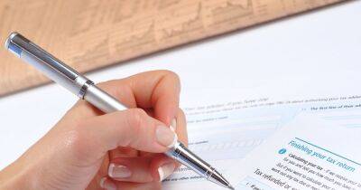 Martin Lewis - Martin Lewis' MoneySavingExpert reveals thousands of people due tax refund within weeks - manchestereveningnews.co.uk - Britain