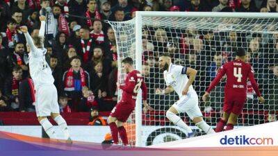 Carlo Ancelotti - Eder Militao - Darwin Núñez - Santiago Bernabéu - Liverpool Vs Madrid: Comeback, Los Blancos Menang 5-2 - sport.detik.com -  Santiago - Liverpool