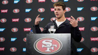 Brock Purdy - Source -- Niners' Purdy now aiming to have March elbow surgery - espn.com - San Francisco -  San Francisco - state Texas - county Arlington - county Santa Clara