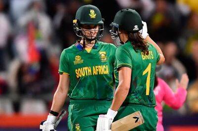Laura Wolvaardt - Wolvaardt displays mental toughness to steer Proteas into semi-finals: 'Glad I stuck through it' - news24.com - Australia - Bangladesh