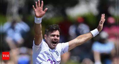 England's 'evergreen' Anderson becomes oldest cricketer to top Test rankings