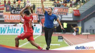 Thomas Doll - Thomas Doll Kritik Strategi Buang-buang Waktu Klub-klub Liga 1 - sport.detik.com - Indonesia - county Thomas