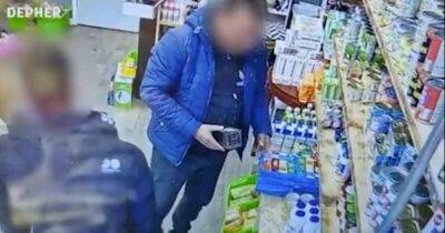 James Anderson - Thieves steal from charity shop run by Britain’s kindest plumber after receiving free baby supplies - manchestereveningnews.co.uk - Britain - county Lane