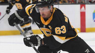Brad Marchand - Marchand: 'Nobody cares' about records in Bruins' locker room - espn.com -  Boston -  Detroit -  Columbus - county Bay