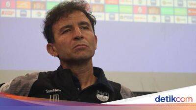 Luis Milla - Persib Bandung - Persib Vs Arema FC: Luis Milla Khawatirkan Persiapan Mepet - sport.detik.com