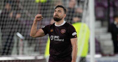 Robert Snodgrass - Robert Snodgrass 'opens' Hearts contract talks as Jambos look to tie veteran down beyond the summer - dailyrecord.co.uk -  Norwich -  Istanbul -  Luton