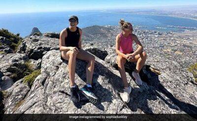 Danni Wyatt - England Cricketer In 'Terrifying' Cape Town Cable Car Drama - sports.ndtv.com -  Cape Town