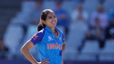 Beth Mooney - Alyssa Healy - Meg Lanning - Ashleigh Gardner - India's 'Sloppy Fielding' In Women's T20 World Cup Semi-final Leaves Fans Infuriated - sports.ndtv.com - Australia - India