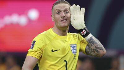Jordan Pickford signs new Everton contract after Tottenham and Manchester United transfer speculation - eurosport.com - Manchester - Jordan