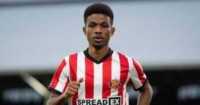 Sunderland boss hits back at critics of Manchester United loanee Amad amid dip in form