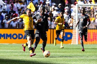 Orlando Pirates - Freak own goal gifts Kaizer Chiefs priceless Soweto Derby double over 10-man Orlando Pirates - news24.com