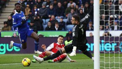 Arsenal works its way past wayward Leicester City