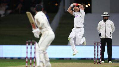 James Anderson - Harry Brook - Tom Latham - Devon Conway - Matt Henry - New Zealand vs England, 2nd Test Day 3, Live Score Updates - sports.ndtv.com - New Zealand - county Will -  Wellington - county Kane - county Young
