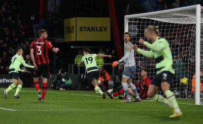 Manchester City clobbers Bournemouth, Erling Haaland sets City record