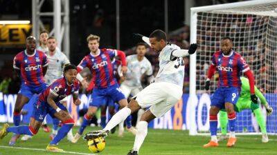 Liverpool labour to goalless draw at Crystal Palace