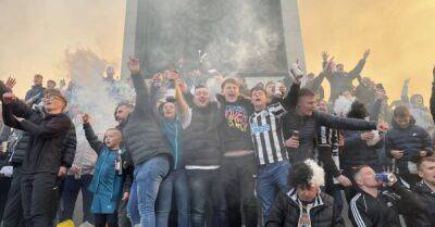 Newcastle fans take over London's Trafalgar Square ahead of Carabao Cup final