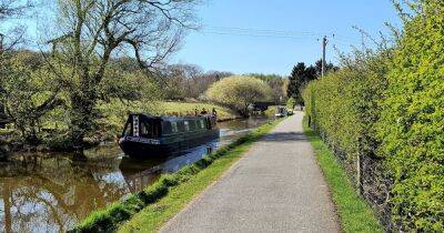 The walk in Greater Manchester with amazing views ending in a cosy village pub - manchestereveningnews.co.uk - Manchester