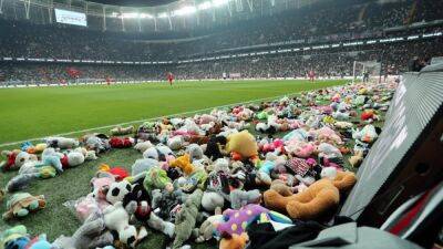 Watch: Besiktas Fans Throw Toys On Field For Children Affected By Earthquake