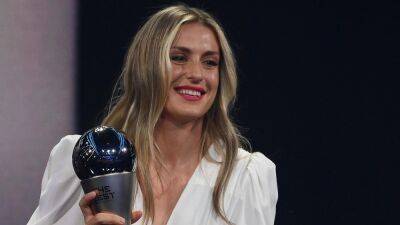 Alexia Putellas beats Beth Mead and Alex Morgan to win Best FIFA Women’s Player award for second year in a row