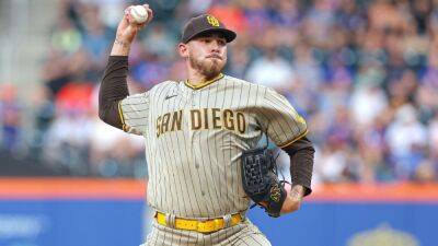 Padres' Joe Musgrove fractures toe in weight room accident