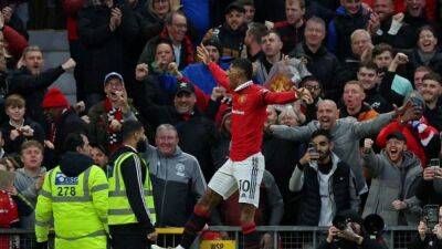 Rashford fires Man Utd to 2-1 win over Palace, Casemiro sees red