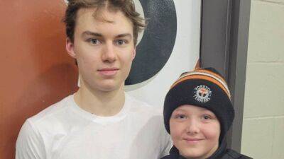 11-year old Sask. hockey player saves the day by lending Connor Bedard his socks