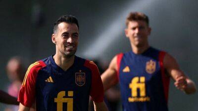 Sergio Busquets - Barcelona captain Busquets suffers ankle injury - channelnewsasia.com - Manchester - Spain