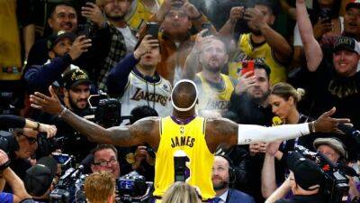 Michael Jordan - LeBron James becomes highest scorer in NBA history, surpassing Kareem Abdul-Jabbar - cbc.ca - Jordan -  Oklahoma City