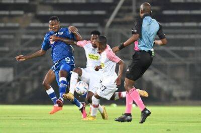 Nedbank Cup - Hunt deploys striker Gabuza in defence but experiment backfires as Dondol knockout SuperSport - news24.com - South Africa