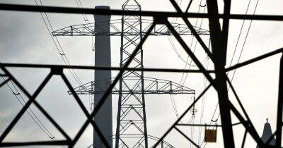 Huge power cut hits more than 1,400 properties in Stockport - full list of postcodes affected