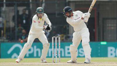 India vs Australia: Umesh Yadav Equals Virat Kohli's Batting Record, Surpasses Ravi Shastri