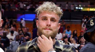 Jake Paul - Tommy Fury - Logan Paul - Floyd Mayweather-Junior - Megan Briggs - Jake Paul runs away from altercation with Floyd Mayweather after Heat game - foxnews.com - Florida - county Miami - county Cleveland - county Cavalier