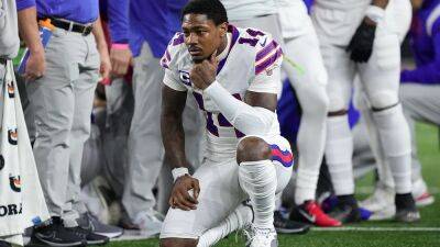 Dylan Buell - Bills' Stefon Diggs recalls feeling torn in reaction to Damar Hamlin's on-field collapse - foxnews.com -  Cincinnati