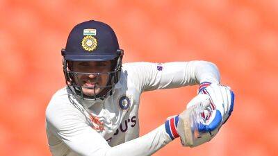 Mitchell Starc - Sunil Gavaskar - Shubman Gill - Sunil Gavaskar Makes Huge Prediction For Shubman Gill, Backs Him To Achieve Massive Feat - sports.ndtv.com - Australia - India - Bangladesh