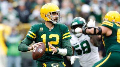 Aaron Rodgers trade details between Packers, Jets 'essentially done': report