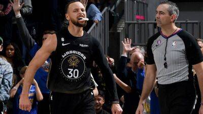'Incredible' Stephen Curry fuels Warriors' victory over Bucks