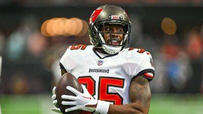 Sources - Buccaneers re-signing CB Jamel Dean to $52M deal