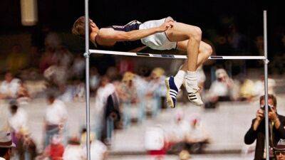 Michael Johnson - Dick Fosbury, Olympic gold medalist who revolutionized high jump with 'Fosbury Flop,' dead at 76 - foxnews.com - Usa - state Oregon -  Mexico City - Soviet Union