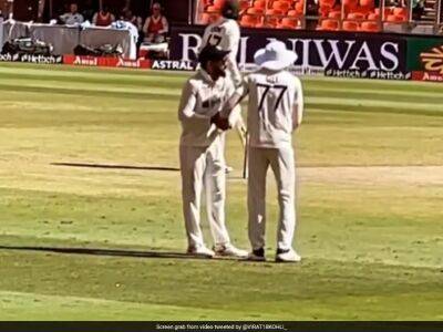Watch: Virat Kohli, Shubman Gill's Bromance While Fielding During 4th Test Against Australia