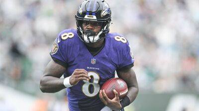 Lamar Jackson pushes back on report he turned down $200 million guaranteed from Ravens