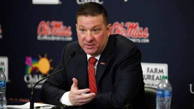 Ole Miss’ Chris Beard sidesteps questions on domestic violence allegations at introductory press conference