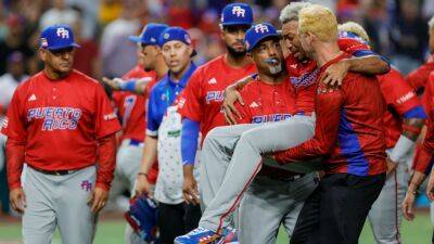 Puerto Rico ousts Dominican Republic at WBC, but loses Edwin Diaz to injury