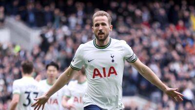 Harry Kane: Tottenham Hotspur want to tie down England captain for 'the rest of his life', says Antonio Conte