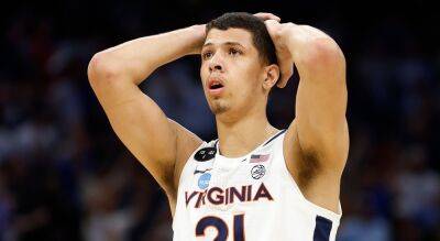 Virginia's big blunder in March Madness upset to Furman has social media baffled: 'What are we doing?!?!?'