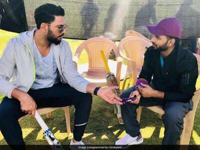 "Baby Steps": Yuvraj Singh Catches Up With 'Champion' Rishabh Pant. See Pic