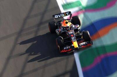 Verstappen sets early pace in Saudi, ending first practice one second clear of Mercedes