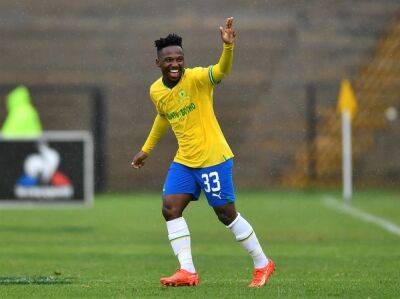 Red-hot Mailula 'not ready for Europe now' as Broos gives Sundowns starlet sage career advice