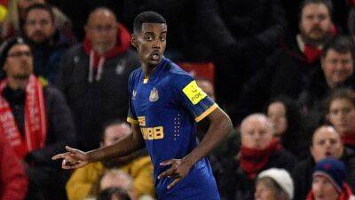 Nottingham Forest 1-2 Newcastle United: Late Alexander Isak penalty secures Magpies crucial win in top-four race